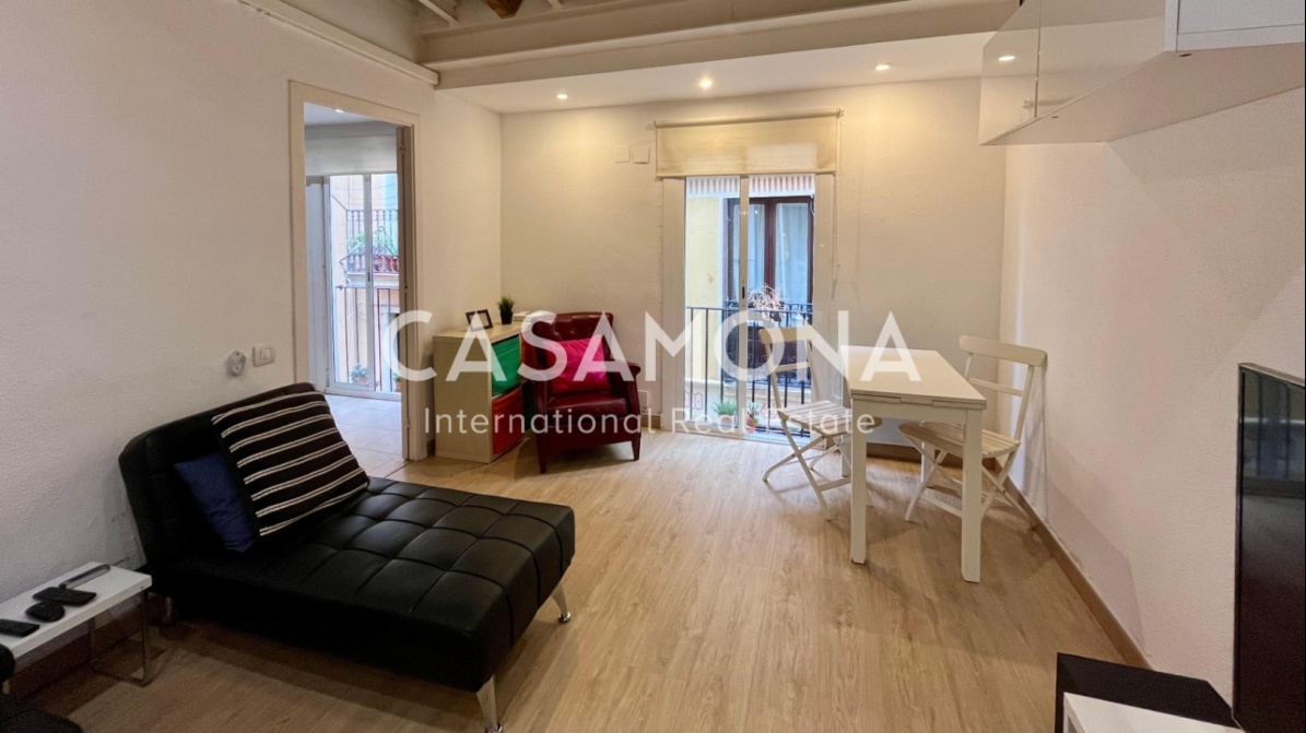 Charming 1-Bedroom Apartment Near Mercat de Santa Caterina