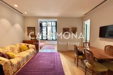 Charmant appartement de 2 chambres et 2 salles de bains à côté du Passeig Gracia