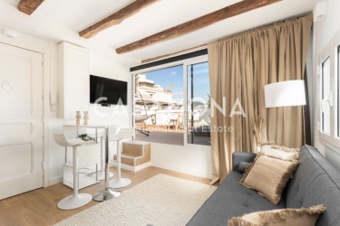 ELEGANT STUDIO MED PRIVAT TERRASS I EIXAMPLE