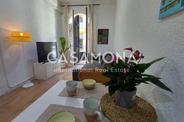 Licht en modern appartement met één slaapkamer in Gracia