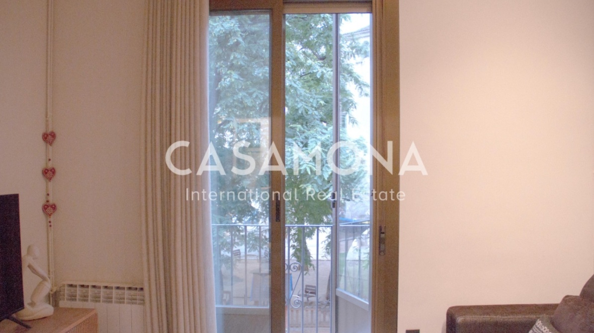 Apartament al centre de la ciutat a prop de la plaça de Catalunya amb gran pati privat i balcó