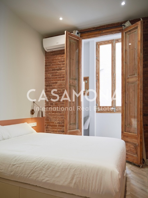 Modern Three-Bedroom Apartment in Gracia