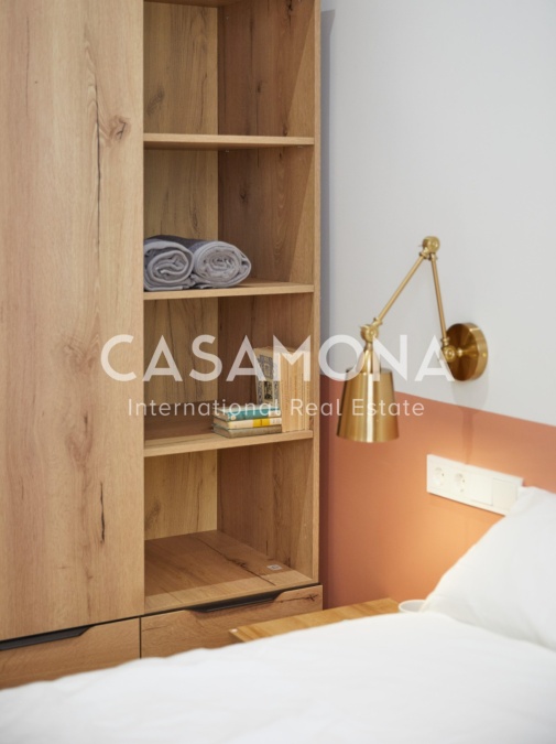 Modern Three-Bedroom Apartment in Gracia