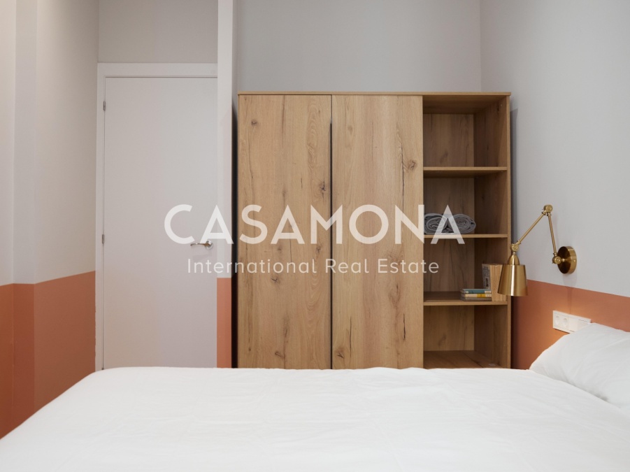 Modern Three-Bedroom Apartment in Gracia