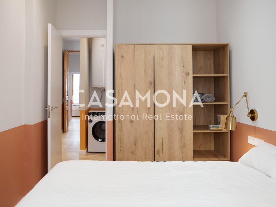 Modern Three-Bedroom Apartment in Gracia