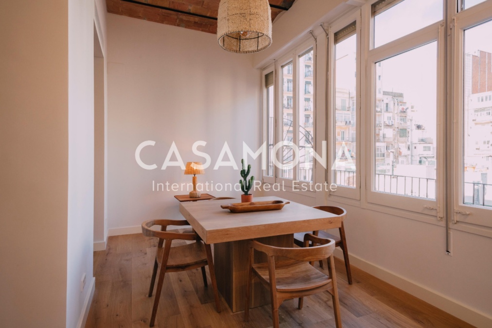 Exclusive 2 Bedroom Apartment in Sant Antoni with Gorgeous Balconies