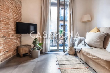 Modern Studio with a Lift near La Rambla