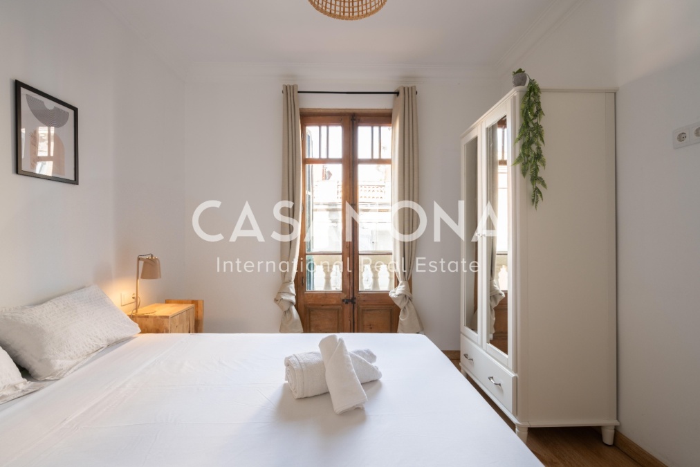 Recently Renovated 3 Bedroom Apartment in Poble Sec