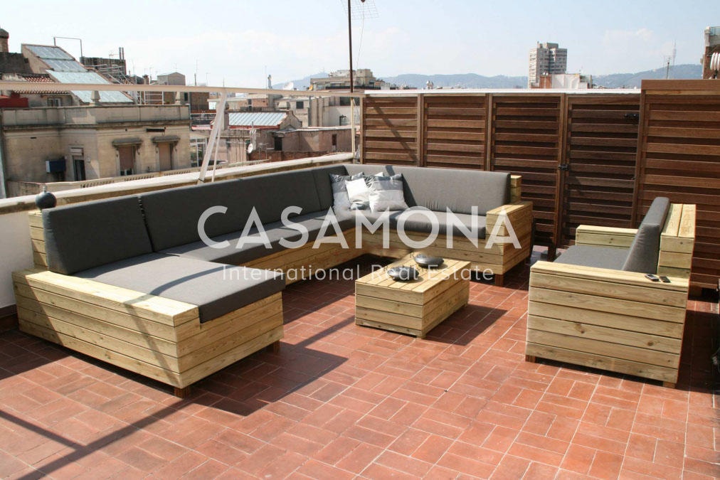 Luxury 2 Bedroom Penthouse Apartment with Spectacular Views of Barcelona