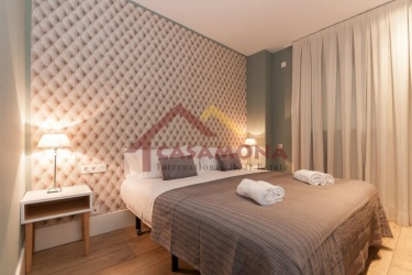 Modern 2 Bedroom Apartment minutes from La Sagrada Familia